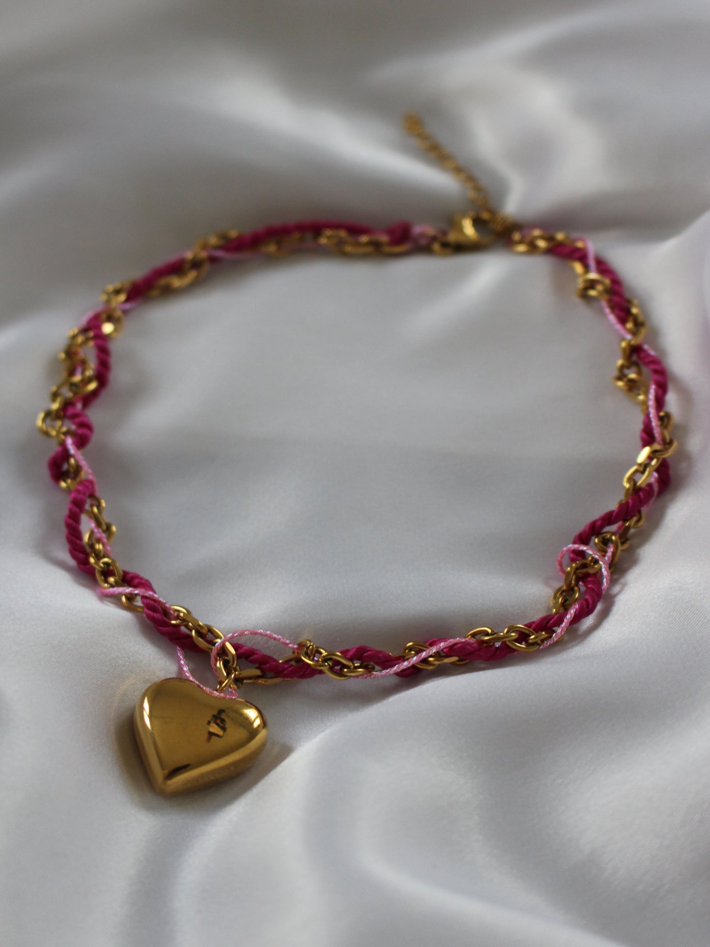 Kiss collier