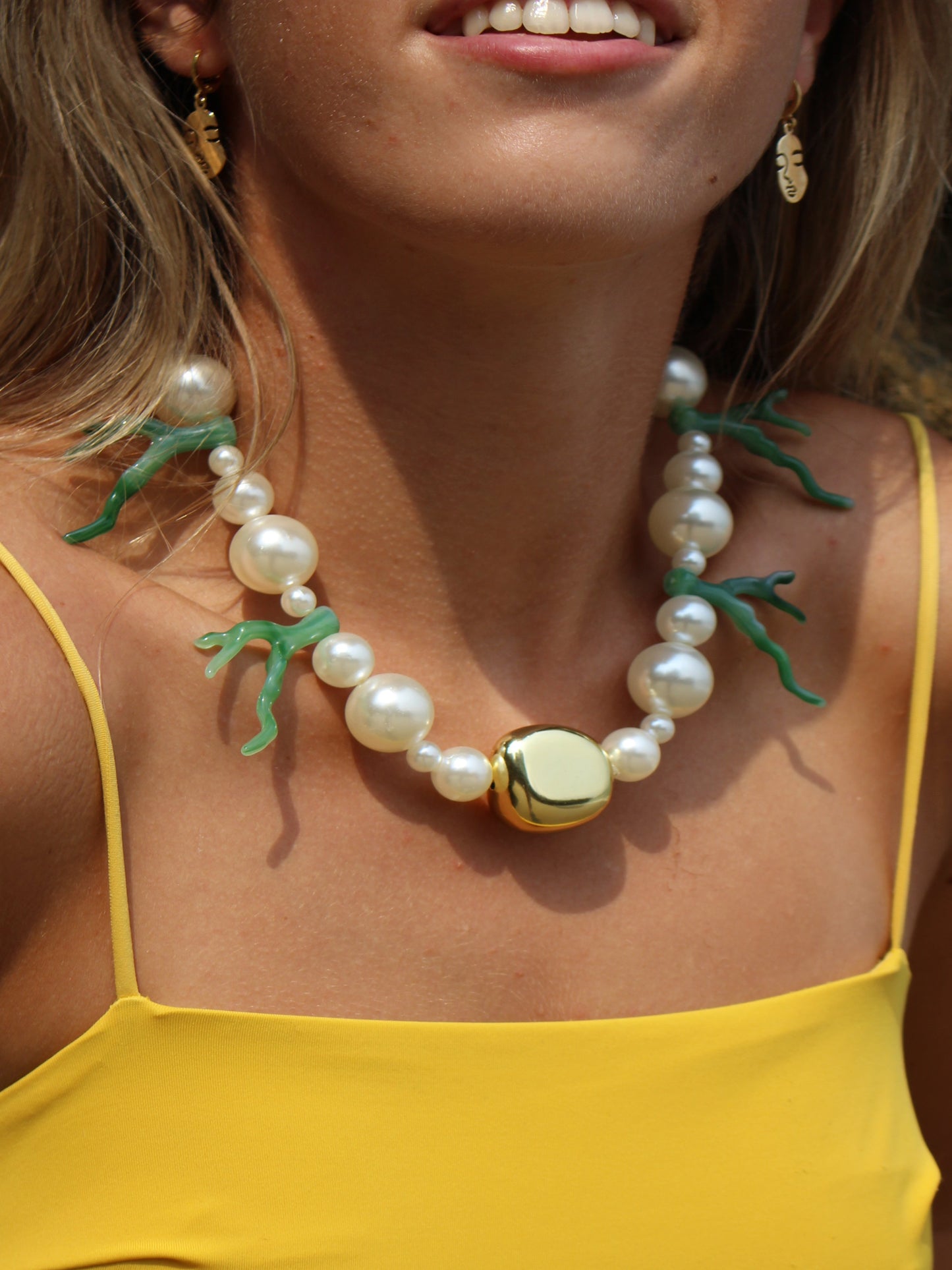Long Island collier